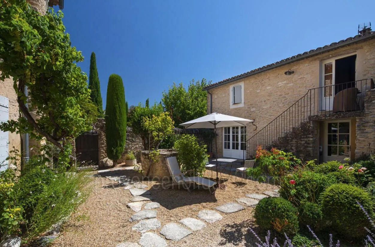 Hôtel Ikigai-Le-Mas à Cabrières-dʼAvignon 0*,